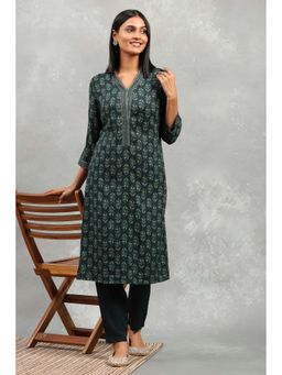 Rangriti - Women Green Viscose Blend Printed Straight Kurta with Pant