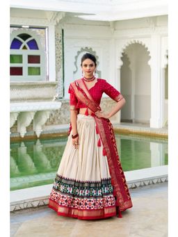 JATRIQQ - Off-White Tussar Silk Stitched Lehenga with Dupatta & Unstitched Blouse (Set of 3)