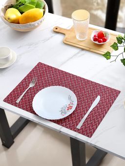 OBSESSIONS - Heat Resistant Table Placemats Red (Pack of 6)