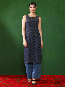 Jaipur Kurti - Women Navy Blue Floral Embroidered Straight Kurta