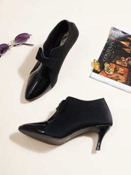 Shoetopia - Upper Bow Detailed Black Pumps For Girls
