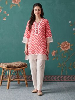 Autumnlane - Women Coral Embroidered Cotton Kurta with Pant