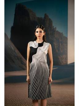 DAASH - Black New Line Dress