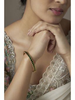 KARISA DESIGNS - Giza Green Kundan Kada (2.4)