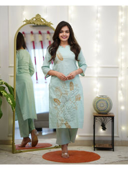 ART AVENUE - Women Cotton Embroidered Green Kurta with Pant