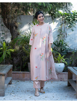 The Rune Studio - Women Chanderi Silk Floral Peach Kurta with Pant and Inner
