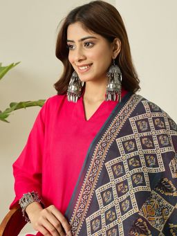 InWeave - Fuchsia Kurta and Palazzo with Dupatta