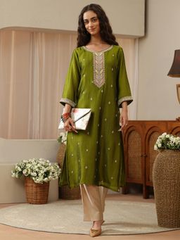 Libas - Green Ethnic Motif Zari Embroidered Straight Kurta