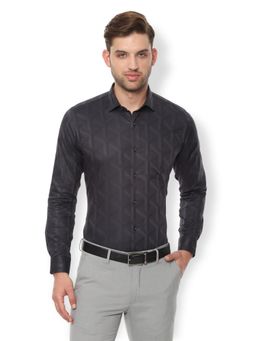 Van Heusen - Men Black Slim Fit Textured Full Sleeves Formal Shirt