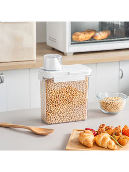 STOR - Clear Dry Food Storage Container with Measuring Cup (6L)