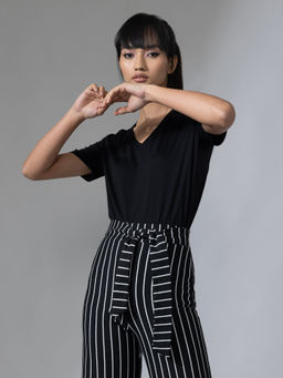 Twenty Dresses by Nykaa Fashion - Basics Black Regain Beauty With Style Tshirt
