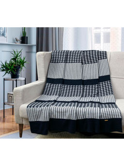 Pomme - Navy Blue 100% Organic Cotton Tooth Pattern Knitted Decorative Throw