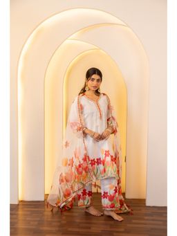 CHHAAP TILAK - Women White Organza Floral Kurta with Pant and Dupatta