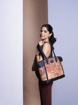 Zouk - Frolov Classic Commute Office Tote Bag