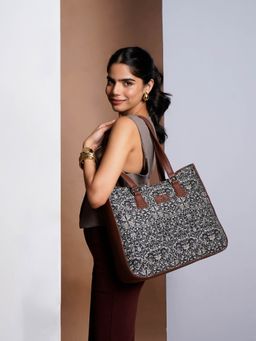 Zouk - Lattice Lace Getaway Shoulder Bag