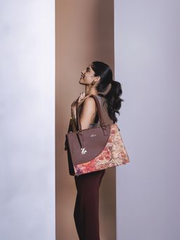 Zouk - Frolov Office Essential Shoulder Bag