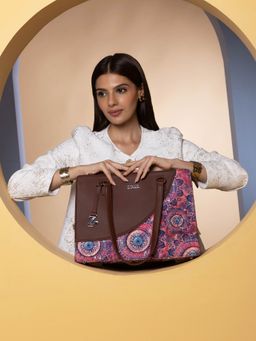 Zouk - Space Chakra Office Essential Shoulder Bag