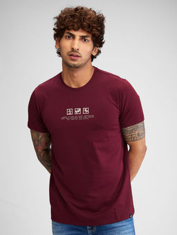 Spykar - Men Round Neck Wine Cotton Typography T-Shirt