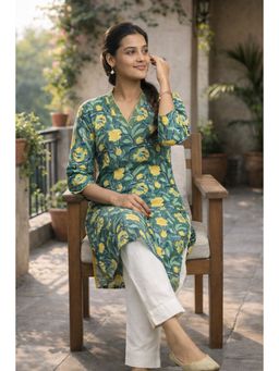 Stree Basics - Women Green Floral Printed Kurta