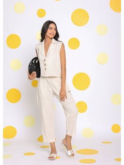 Kaori By Shreya - Off White Waist Coat Pants Linen (Set of 2)