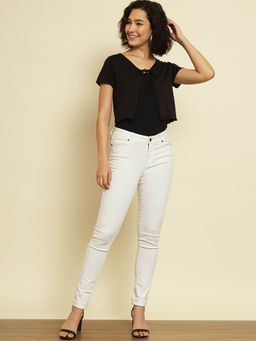 Trend Arrest - Black Front Knot Shrug