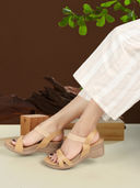 Tan color option, Currently selected