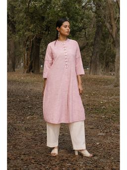 EARTHWEAR - Red Textured Cotton Pleated Kurta