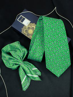 PELUCHE - Emerald Foliage Green Neck Tie & Pocket Square Set for Men (Broad)