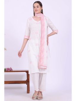 Aurelia - Women White Embroidered Pure Cotton Straight Kurta