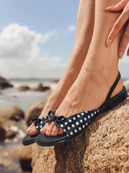 Indifeet - Women Black Slingback Sandals with Bow Detailing