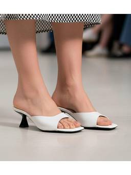 Pair ie Tales - Statement Textured Heels - White