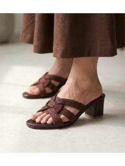 Pair ie Tales - Braided Crossover Block Heels - Brown