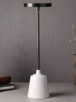 De Maison Decor - Altura Grande Black Nickel Tall Candle Holder