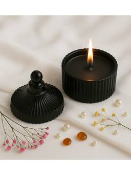De Maison Decor - Elara Midnight Oud Candle