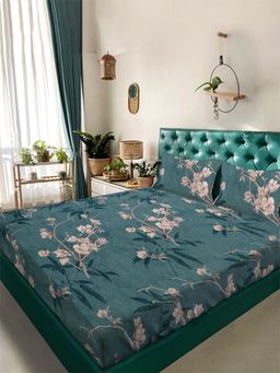 ARRABI - Green Floral Tc Cotton Blend King Bedsheet With 2 Pillow Covers