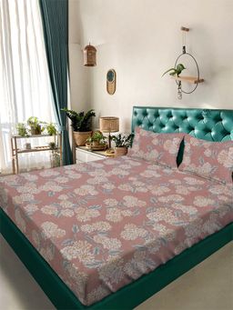 ARRABI - Peach Floral Tc Cotton Blend King Bedsheet With 2 Pillow Covers