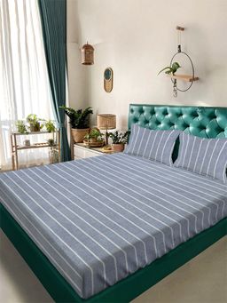 ARRABI - Blue Striped Tc Cotton Blend King Bedsheet With 2 Pillow Covers