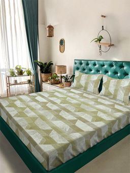 ARRABI - Olive Geometric Tc Cotton Blend King Bedsheet With 2 Pillow Covers