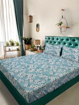 ARRABI - Skyblue Floral Tc Cotton Blend King Bedsheet With 2 Pillow Covers