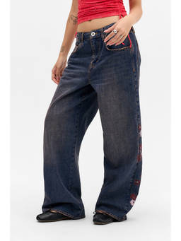 BDG by Urban Outfitters - Jaya Cherry Blossom Jeans