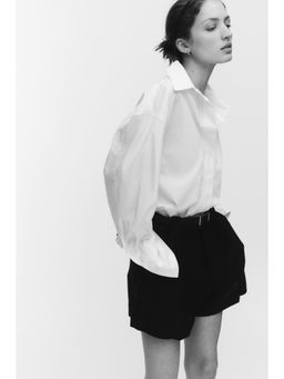 H&M - Women Black Pleat-Front Shorts
