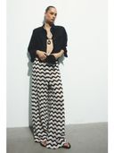 Black color option, Currently selected