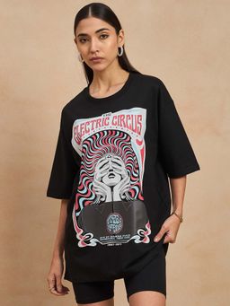 COLOR CAPITAL - Women Graphic Black Oversized T-Shirt