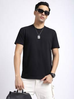 R&B - Men Black Solid Crew Neck T-Shirt