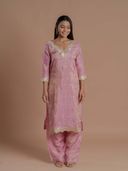 Pink color option, Currently selected