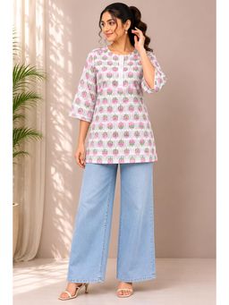 SILCHIC - White Women Floral Printed Round Neck Kurti With Placket And 3/4 Sleeves