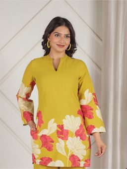 ARAMYA - Women Yellow Soft Cotton Placement Print Kurta
