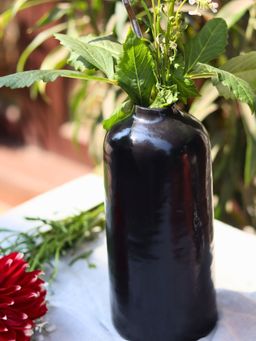 WEAVING HOMES - Black Vase for Home Decor