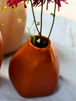 WEAVING HOMES - Little Rust Vase for Home Decor