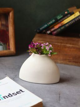 WEAVING HOMES - Chic Minimal Vase for Home Decor